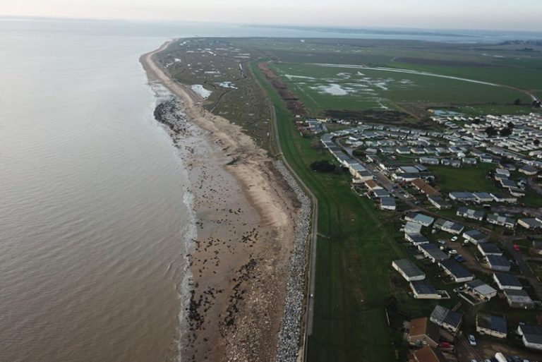 Teamwork and collaboration at Seawick Sea Defences Scheme – Mackley ...